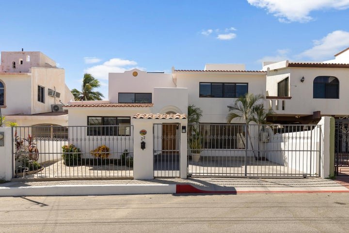 Magisterial Homes & Condos for Sale - San José del Cabo community and real estate in Los Cabos